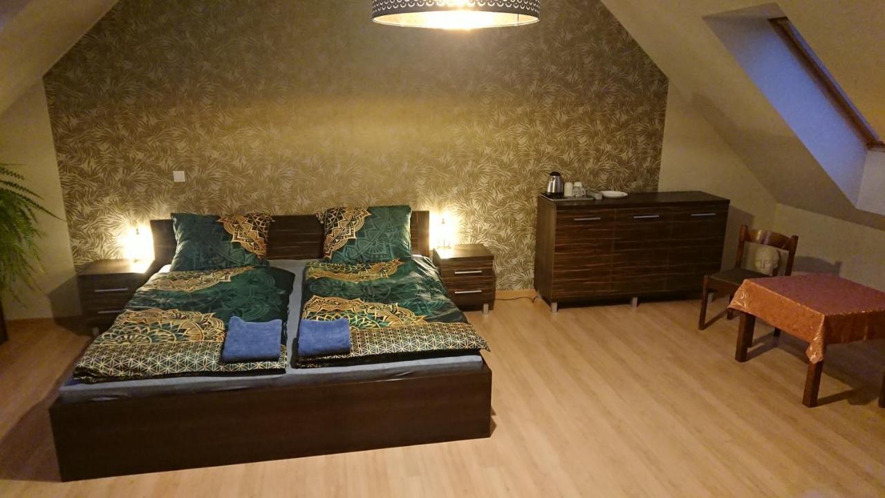 Dionizy Hotel Kosakowo Buitenkant foto