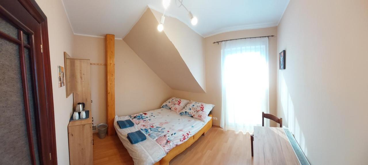 Dionizy Hotel Kosakowo Buitenkant foto