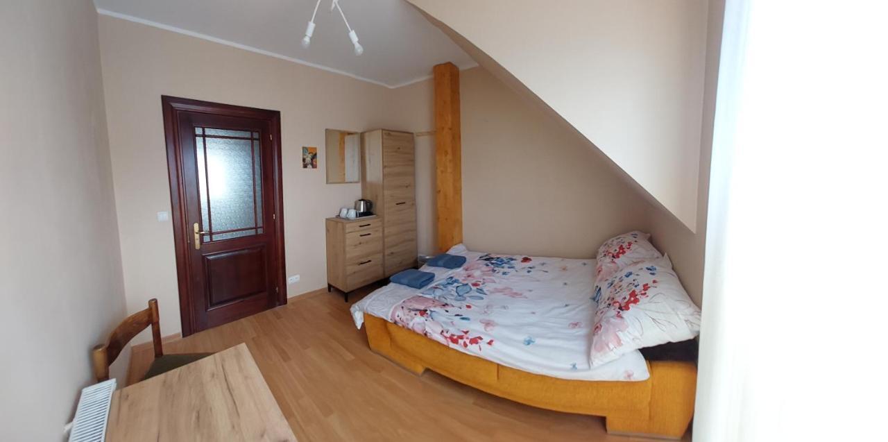 Dionizy Hotel Kosakowo Buitenkant foto